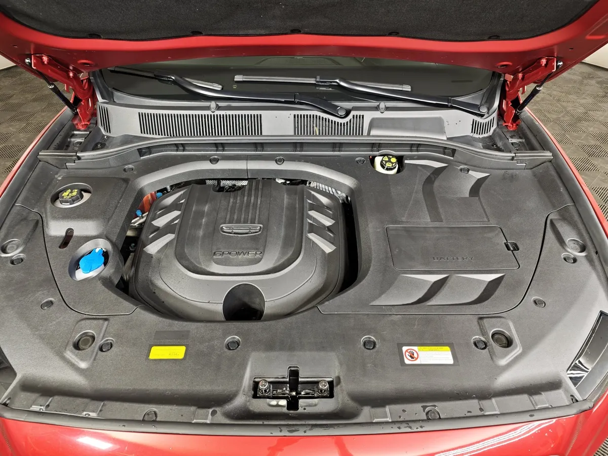 Geely Atlas Pro 1.5T 7DCT AWD (177 л.с.) Flagship+ Красный в АВИЛОН. Слайд №10