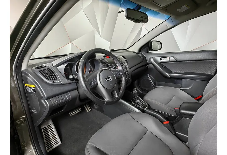 АВИЛОН - Kia Cerato 2.0 AT (150 л.с.) Коричневый - slide 9