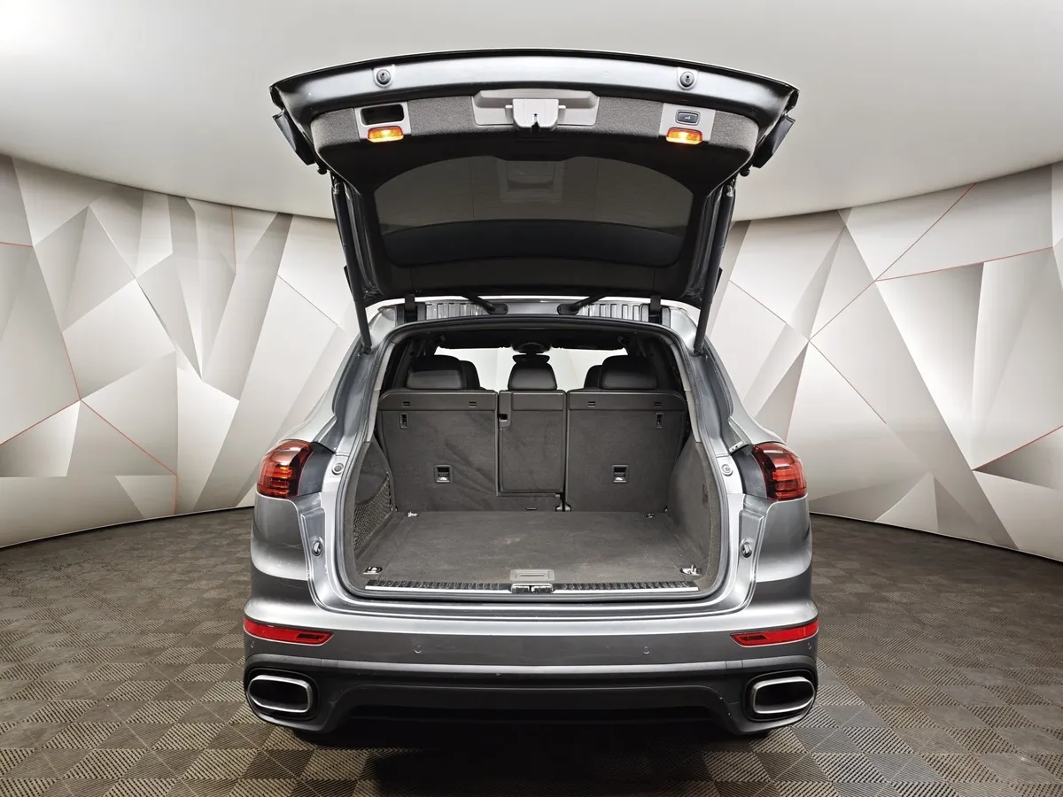 Porsche Cayenne Diesel 3.0 Tiptronic S AWD (245 л.с.) Серый в АВИЛОН. Слайд №12