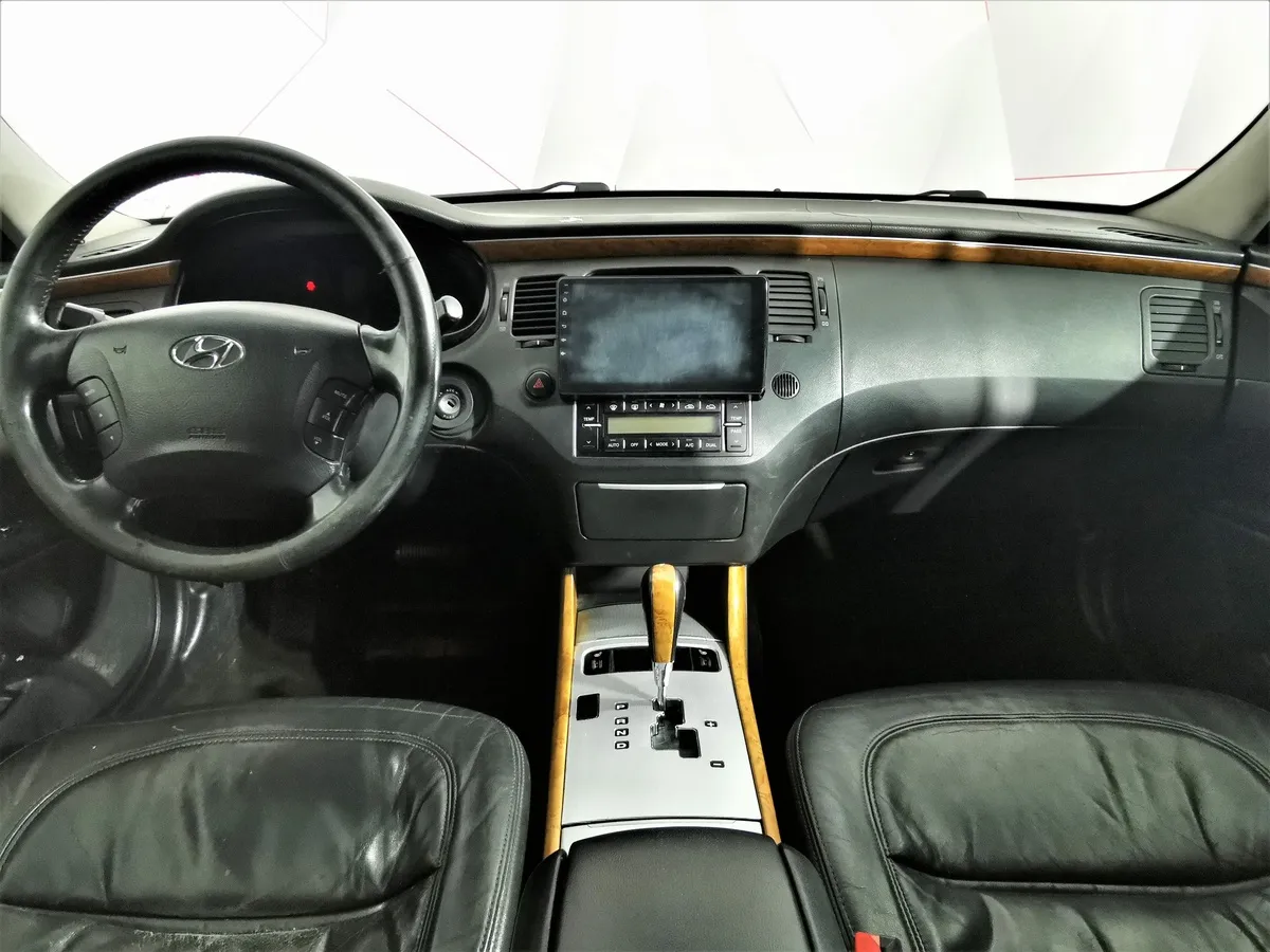 Hyundai Grandeur 2.7 AT (192 л.с.) Черный в АВИЛОН. Слайд №13