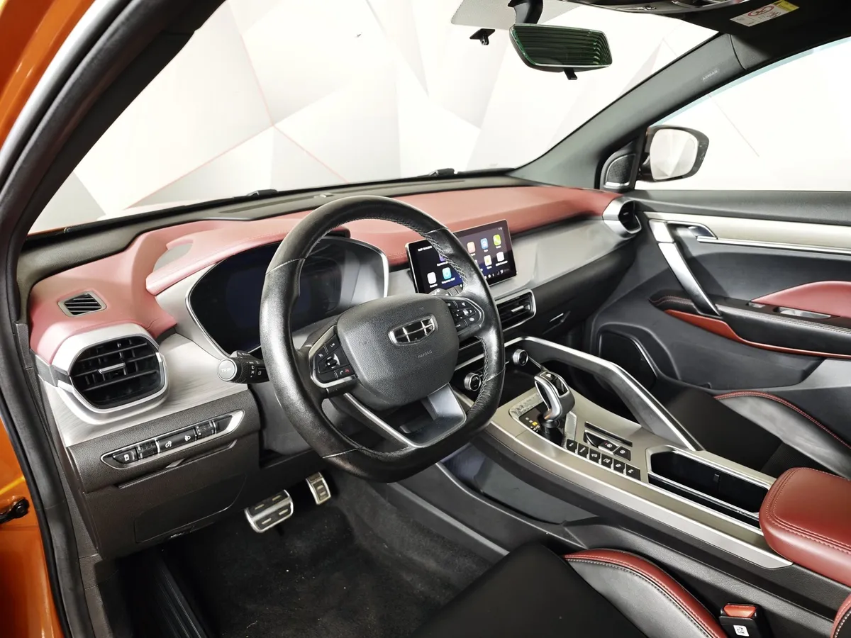 Geely Coolray 1.5T 7DCT 2WD (150 л.с.) Flagship Оранжевый в АВИЛОН. Слайд №19
