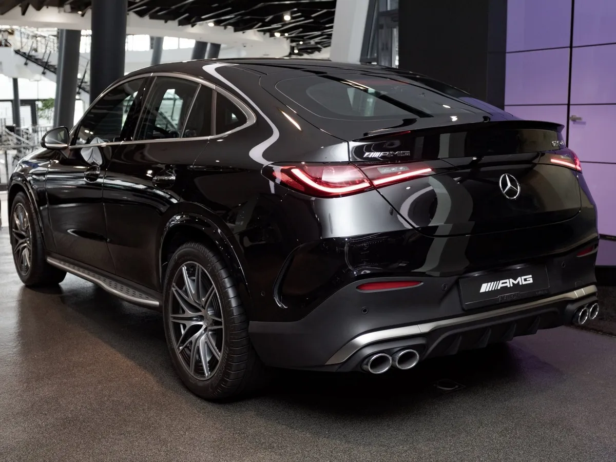 Mercedes-Benz GLC Купе 43 AMG 9G-TRONIC 4MATIC (435 л.с.) Черный в АВИЛОН. Слайд №6