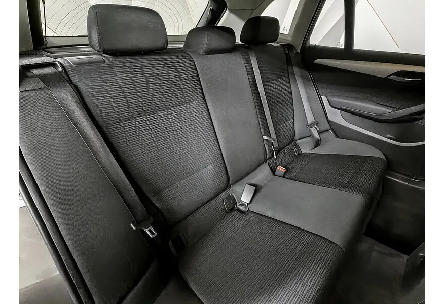 BMW X1 xDrive20i AT (184 л.с.) Коричневый в АВИЛОН. Слайд №14 BMW X1 xDrive20i AT (184 л.с.) Коричневый в АВИЛОН. Слайд №14