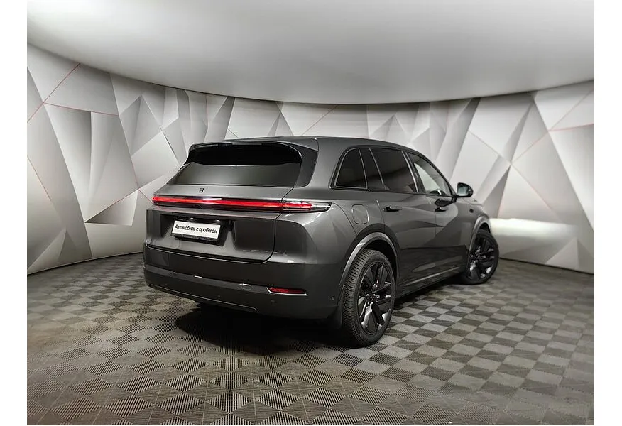 Li Auto L7 1.5 AT 4WD (449 л.с.) Ultra Серый в АВИЛОН. Слайд №2