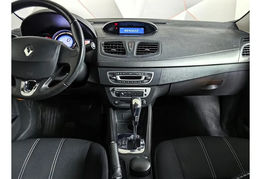 Renault Fluence 1.6 CVT (114 л.с.) Бежевый в АВИЛОН. Слайд №12