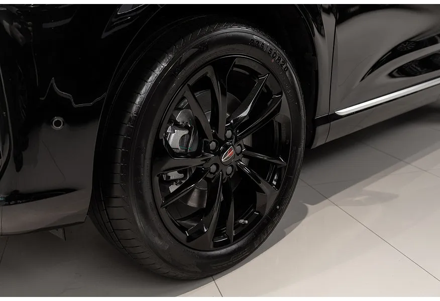 Hongqi HS3 2.0T 8AT 4WD (245 л.с.) Deluxe Черный в АВИЛОН. Слайд №10