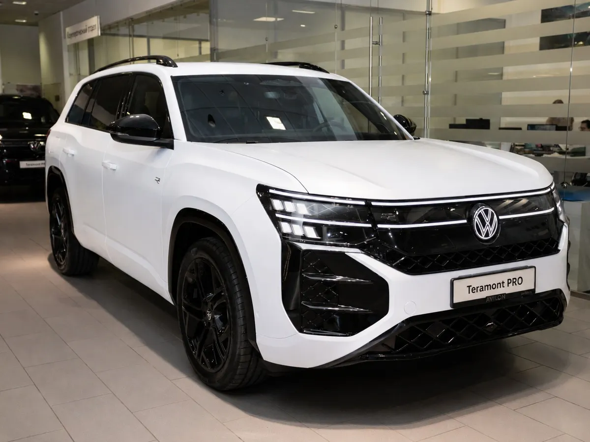 Volkswagen Teramont PRO 2.0 TSI 7DSG 4Motion (272 л.с.) R-Line Белый в АВИЛОН. Слайд №2