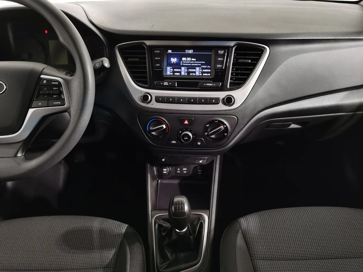 Hyundai Solaris 1.6 MT (123 л.с.) Active Plus Синий в АВИЛОН. Слайд №14