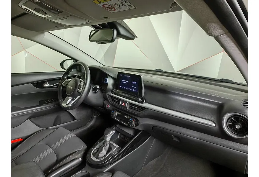 Kia Cerato 2.0 MPI AT (150 л.с.) Prestige Черный в АВИЛОН. Слайд №13