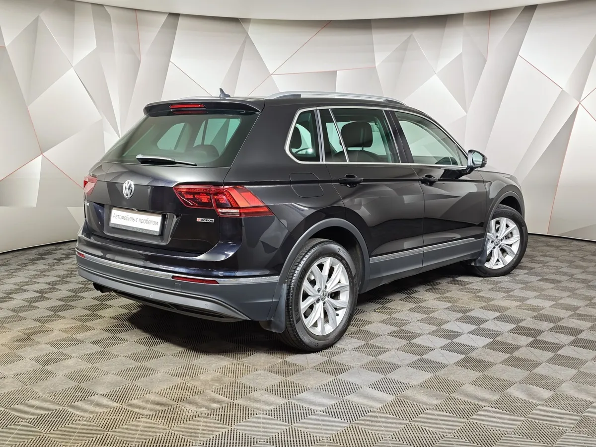 Volkswagen Tiguan 2.0 TSI 4Motion AT (180 л.с.) Exclusive Черный в АВИЛОН. Слайд №2