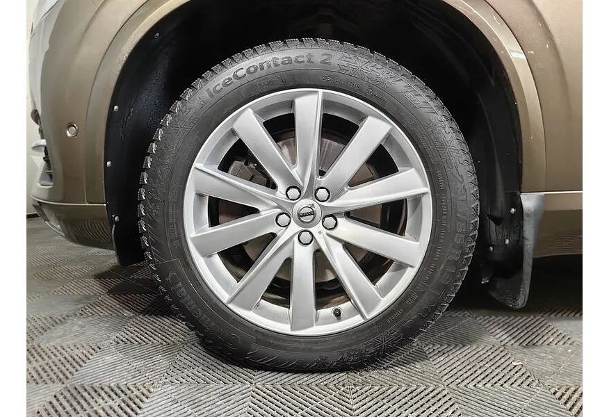 Volvo XC90 2.0 D5 Drive-E AT AWD (235 л.с.) Inscription Коричневый в АВИЛОН. Слайд №9