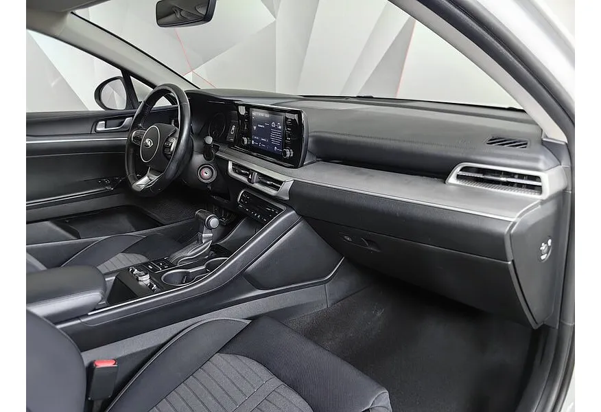 Kia K5 2.0 MPI AT 2WD (150 л.с.) Comfort Белый в АВИЛОН. Слайд №13
