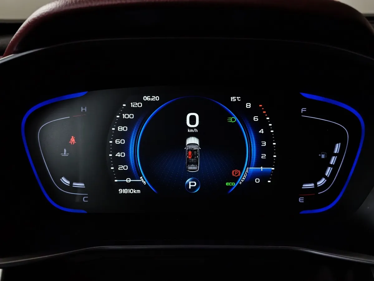 Geely Coolray 1.5T 7DCT 2WD (150 л.с.) Flagship Sport Белый в АВИЛОН. Слайд №18