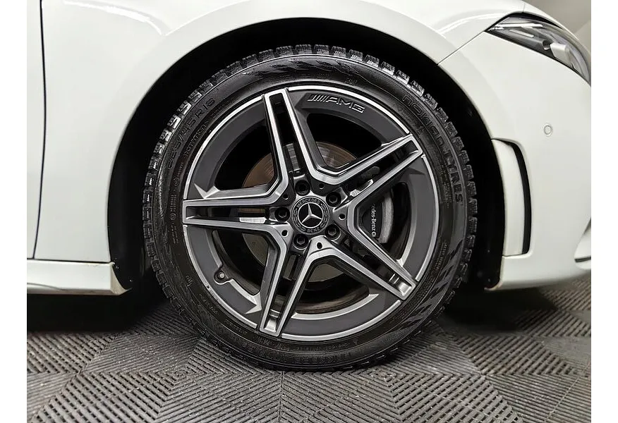 Mercedes-Benz A-Класс A 200 7G-DCT (150 л.с.) Sport Белый в АВИЛОН. Слайд №9