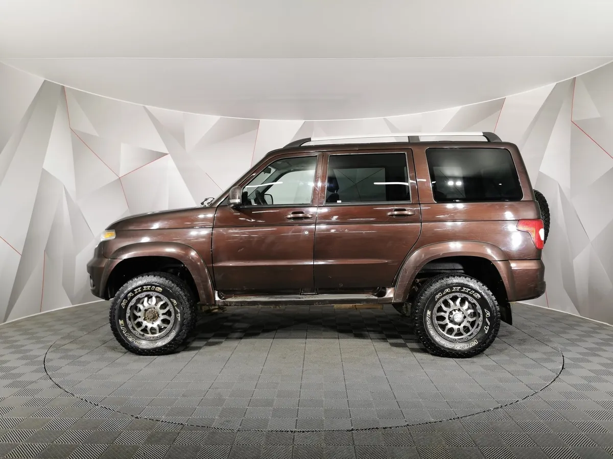УАЗ Patriot 2.7 MT (135 л.с.) Коричневый в АВИЛОН. Слайд №5