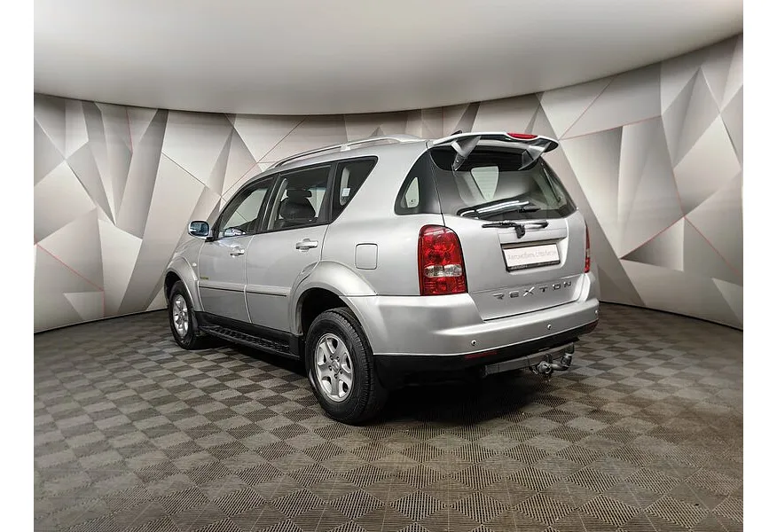 SsangYong Rexton 2.7 Xdi AT AWD (165 л.с.) Серебристый в АВИЛОН. Слайд №4