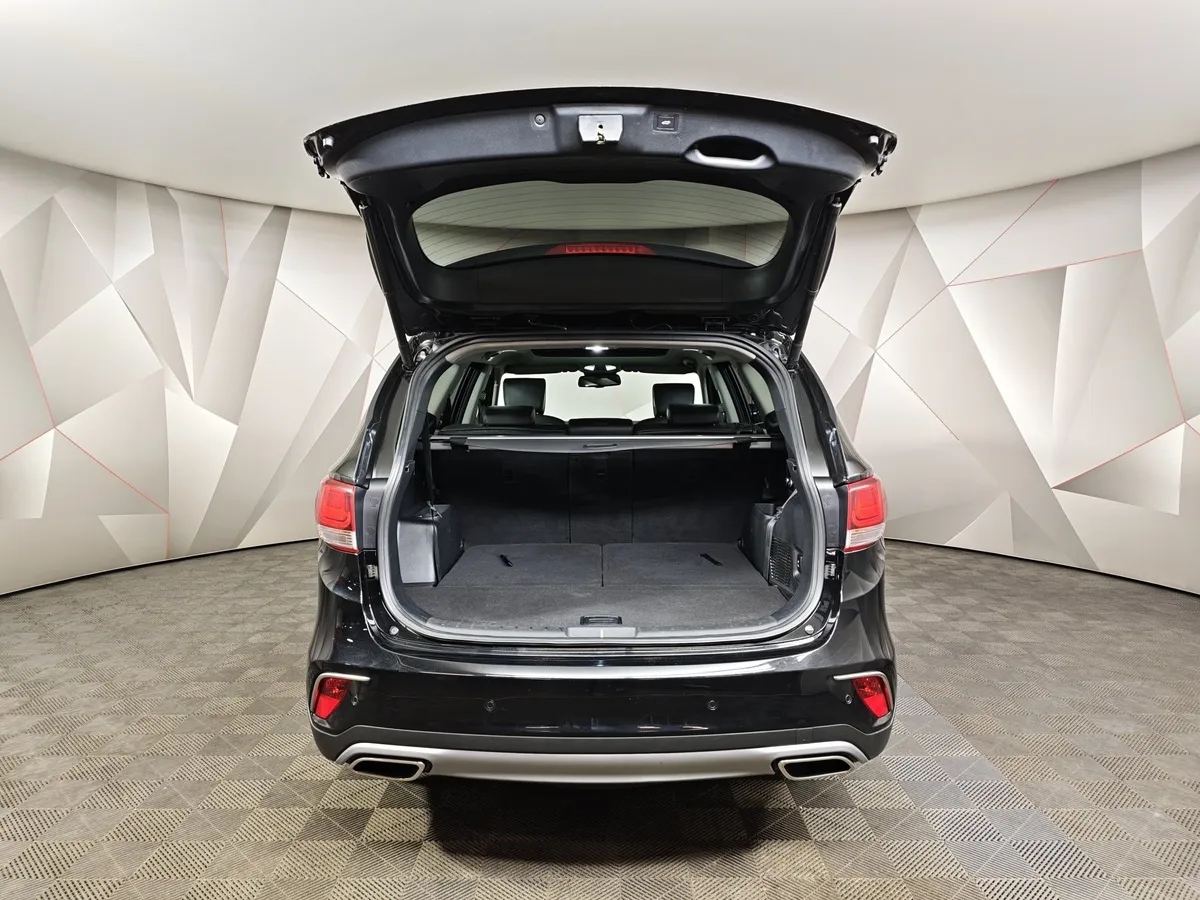 Hyundai Santa Fe 2.2 CRDi AWD 8AT (200 л.с.) High-Tech Черный в АВИЛОН. Слайд №11