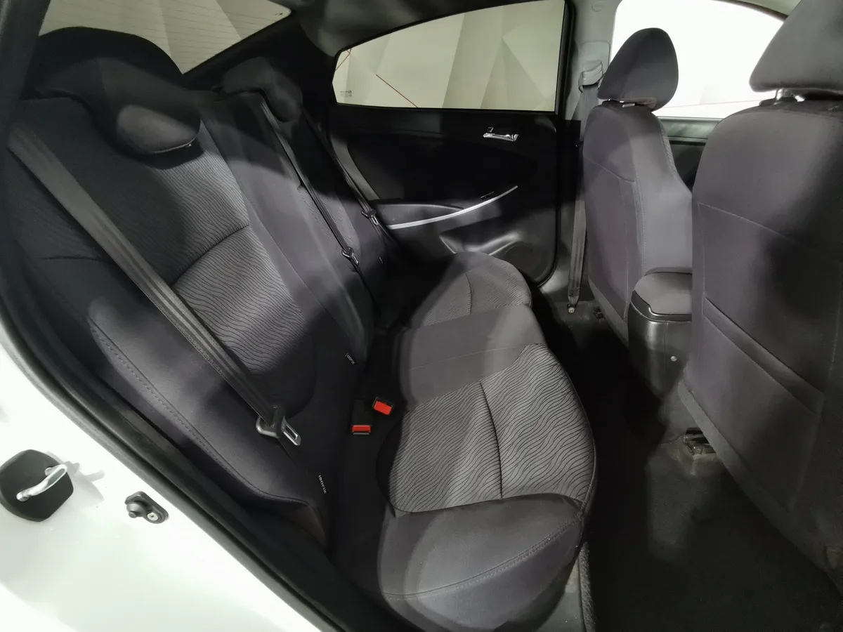 Hyundai Solaris 1.6 AT (123 л.с.) Elegance Белый в АВИЛОН. Слайд №14