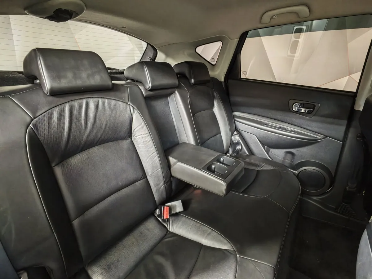 Nissan Qashqai 2.0 CVT AWD (141 л.с.) Серебристый в АВИЛОН. Слайд №15