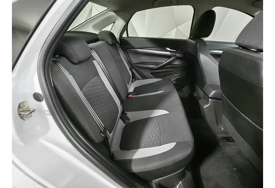 АВИЛОН - ВАЗ (Lada) Vesta 1.6 CVT (106 л.с.) Белый - slide 9