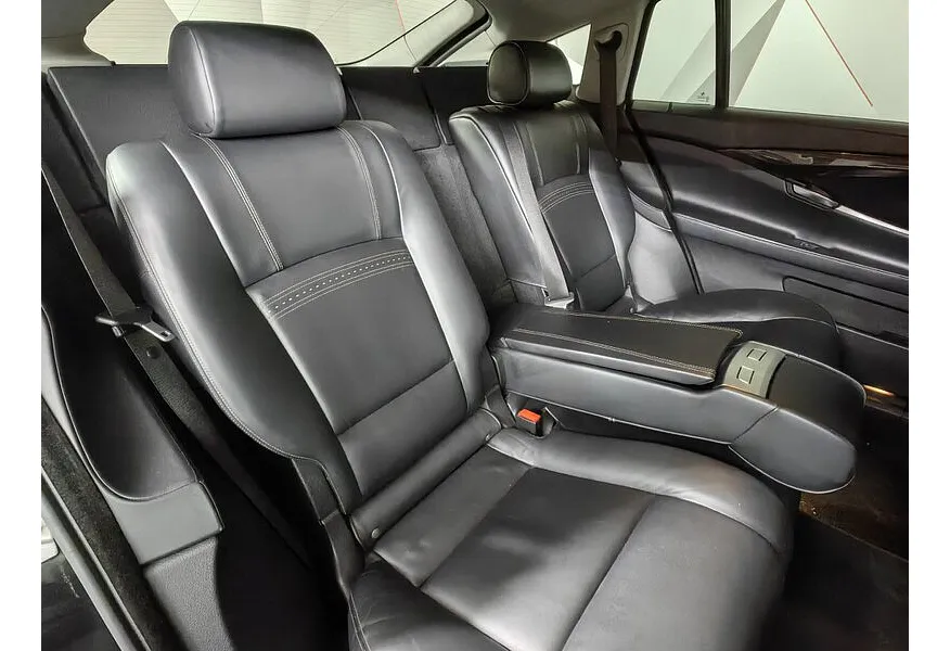 LIVE. Слайд №9