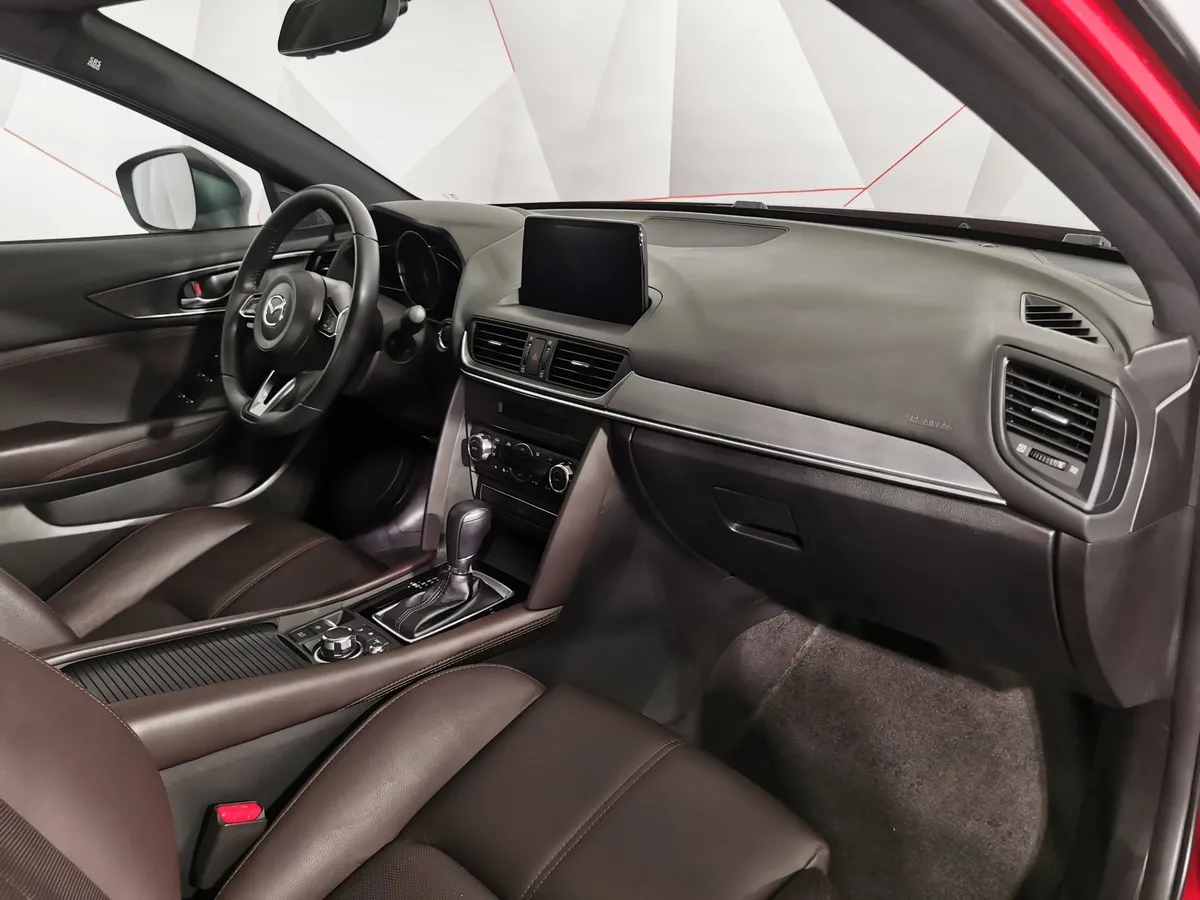 Mazda CX-4 2.0 AT (158 л.с.) High Красный в АВИЛОН. Слайд №12