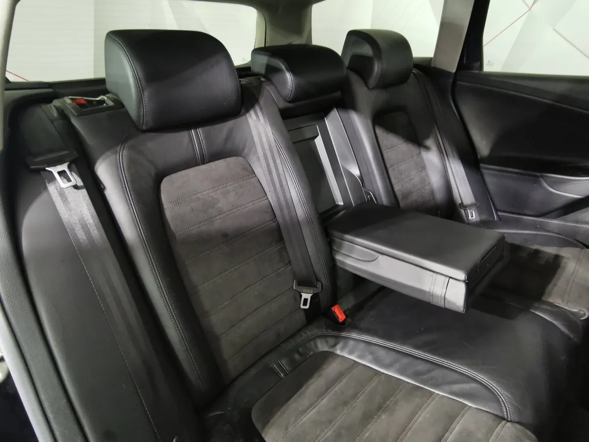 Volkswagen Passat 2.0 TDI DSG (140 л.с.) Черный в АВИЛОН. Слайд №15