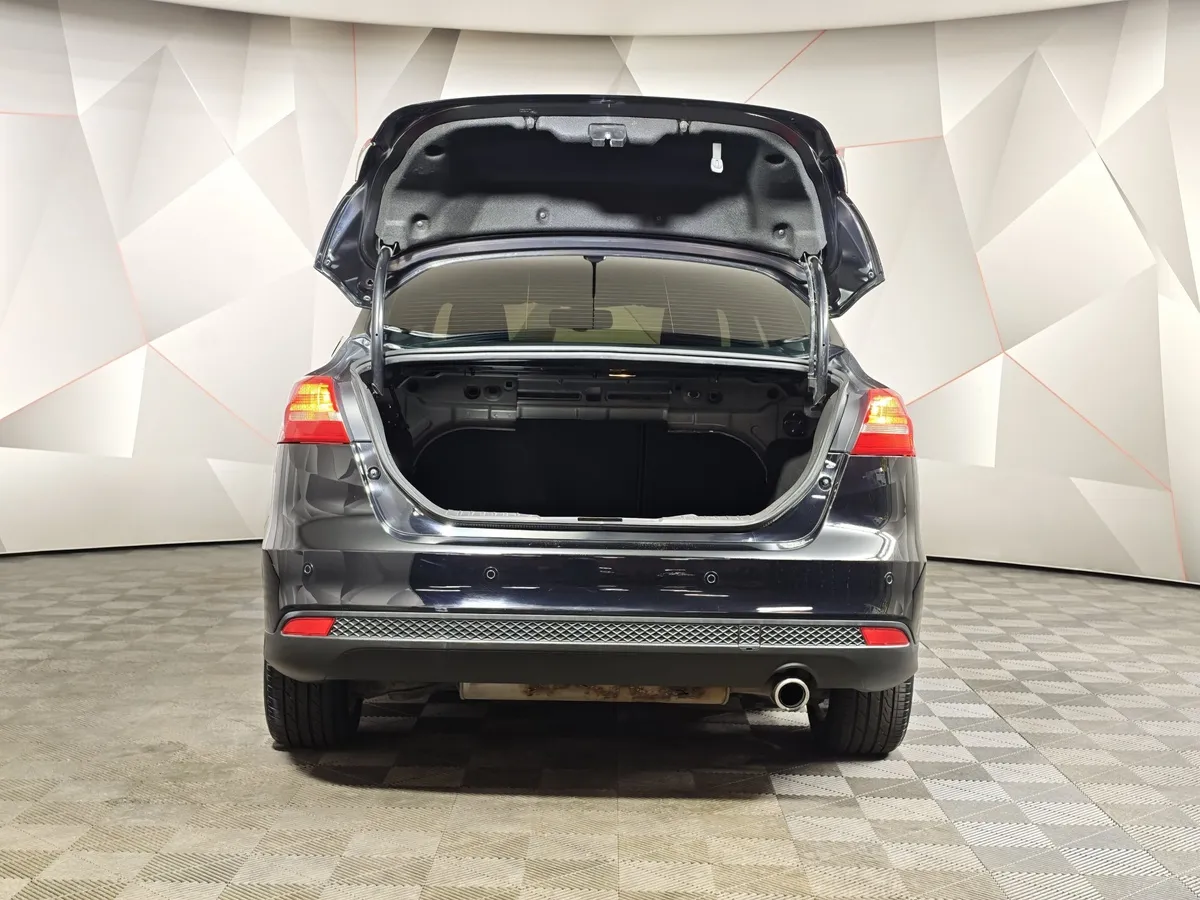 Ford Focus 1.5 EcoBoost AT (150 л.с.) Titanium Черный в АВИЛОН. Слайд №12