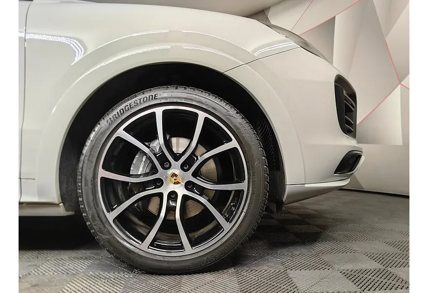 Porsche Cayenne Coupe 3.0 Tiptronic AWD (340 л.с.) Серый в АВИЛОН. Слайд №9