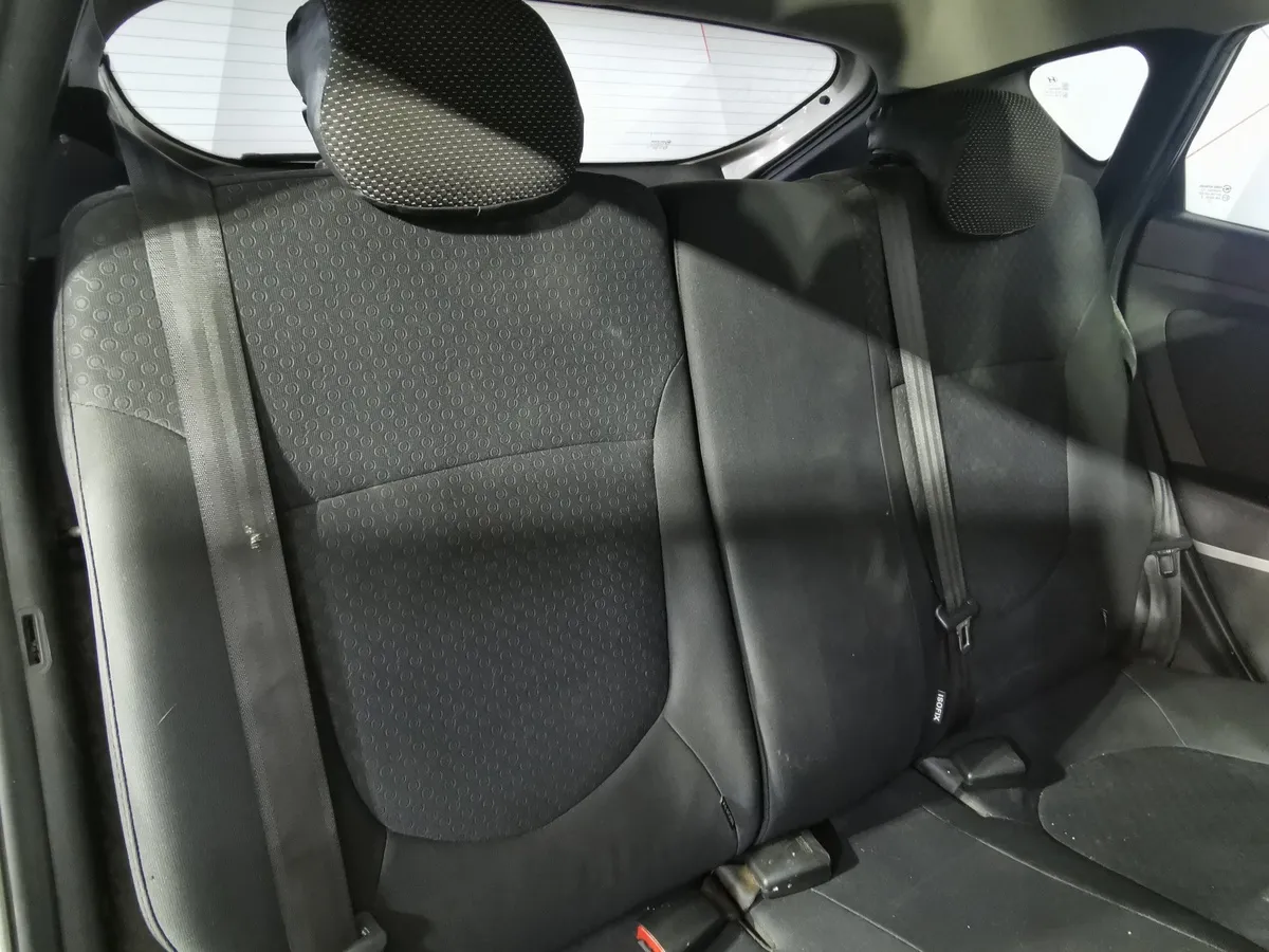 Hyundai Solaris 1.4 AT (107 л.с.) Active Бежевый в АВИЛОН. Слайд №16