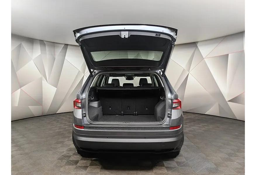 АВИЛОН - Skoda Kodiaq 2.0 TSI DSG 4X4 (180 л.с.) Серый - slide 16