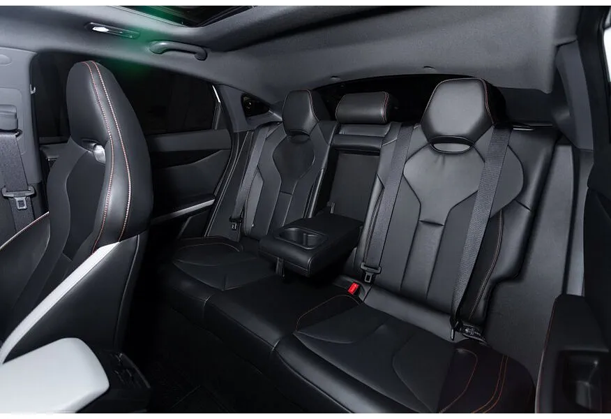 Changan UNI-V 1.5 AMT (181 л.с.) Tech Белый в АВИЛОН. Слайд №15