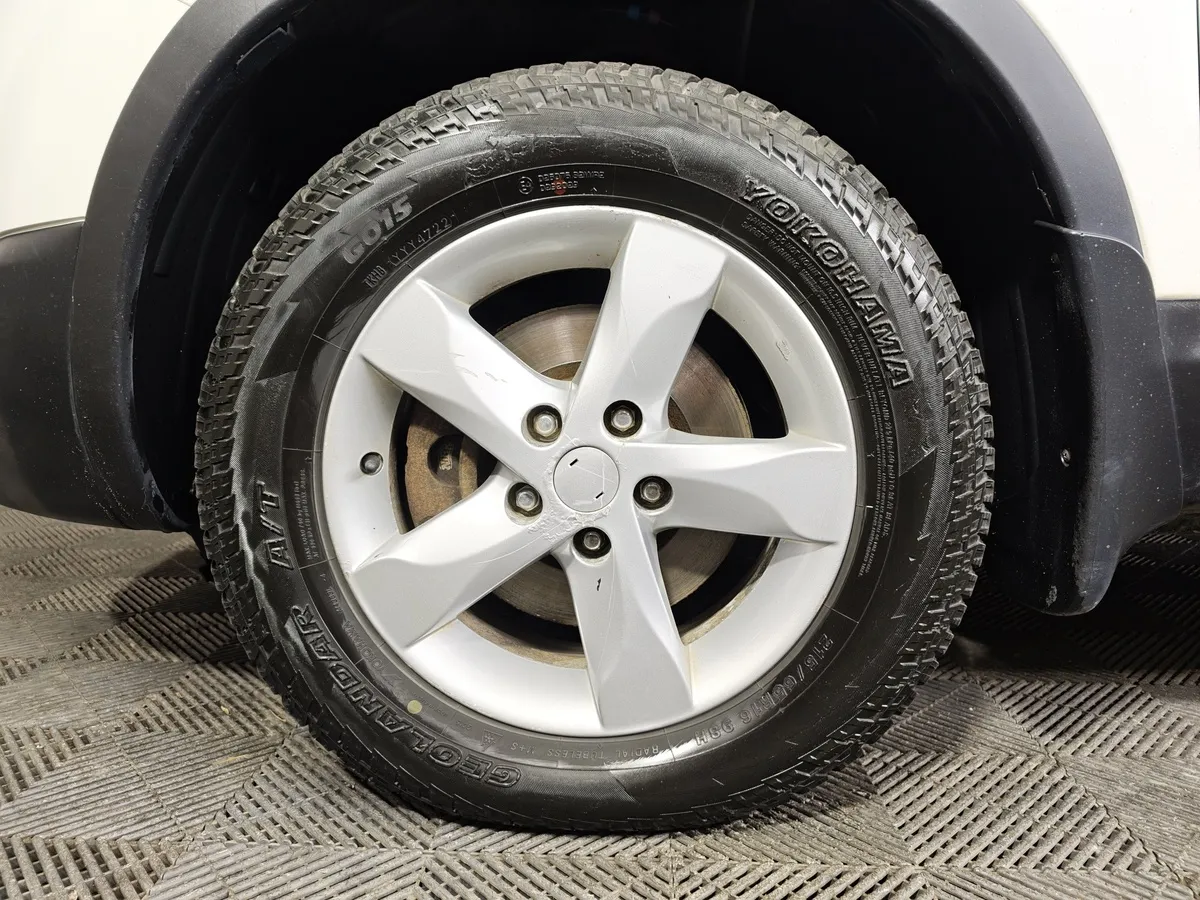 Nissan Qashqai 2.0 CVT AWD (141 л.с.) Белый в АВИЛОН. Слайд №9