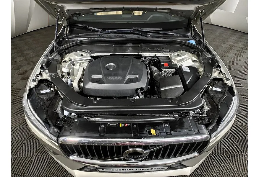 Volvo XC60 2.0 T5 AT AWD (249 л.с.) Inscription Бежевый в АВИЛОН. Слайд №11