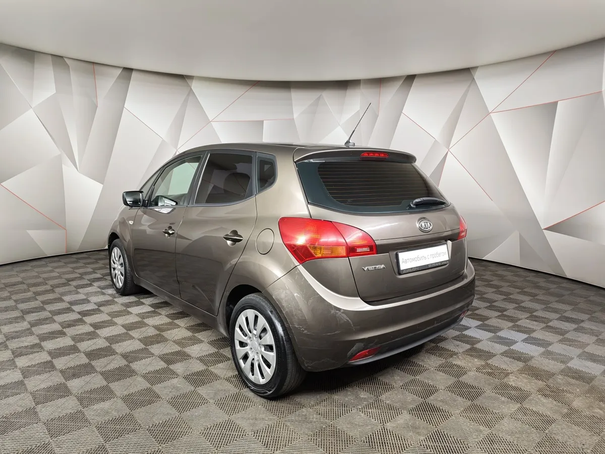 Kia Venga 1.6 AT (125 л.с.) Коричневый в АВИЛОН. Слайд №4