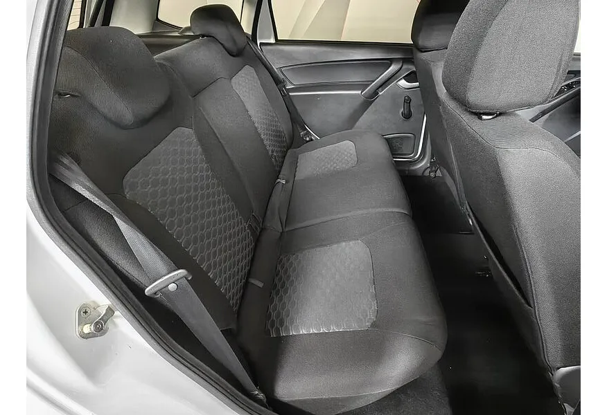 ВАЗ (Lada) Granta 1.6 AMT (106 л.с.) Белый в АВИЛОН. Слайд №15