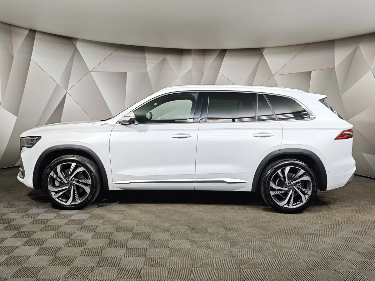 Geely Monjaro 2.0T 8AT 4WD (238 л.с.) Flagship Белый в АВИЛОН. Слайд №5