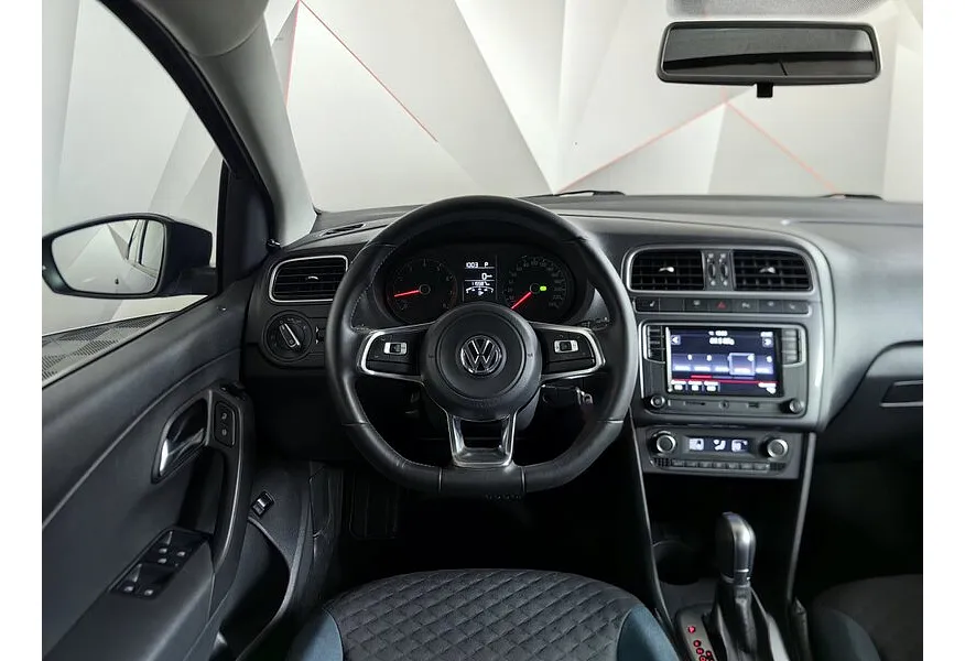 Volkswagen Polo 1.6 MPI AT (110 л.с.) Status Синий в АВИЛОН. Слайд №20