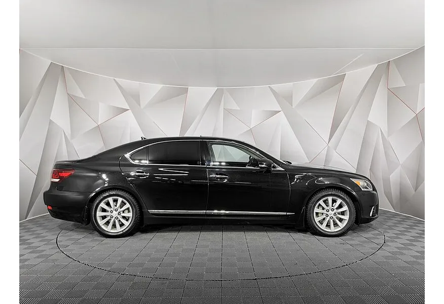 Lexus LS 460 AT AWD (370 л.с.) Эксклюзив Черный в АВИЛОН. Слайд №6