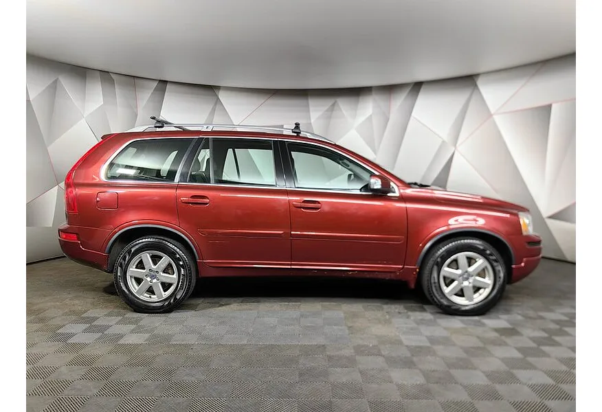Volvo XC90 2.5 T5 Geartronic AWD (5 мест) (210 л.с.) Красный в АВИЛОН. Слайд №6