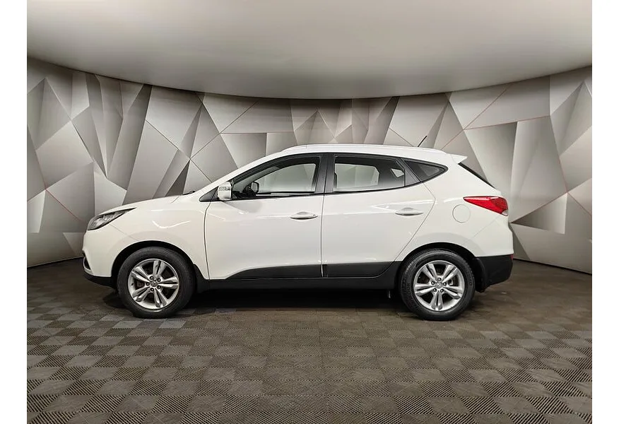 АВИЛОН - Hyundai ix35 2.0 AT 4WD (150 л.с.) Comfort Белый - slide 2
