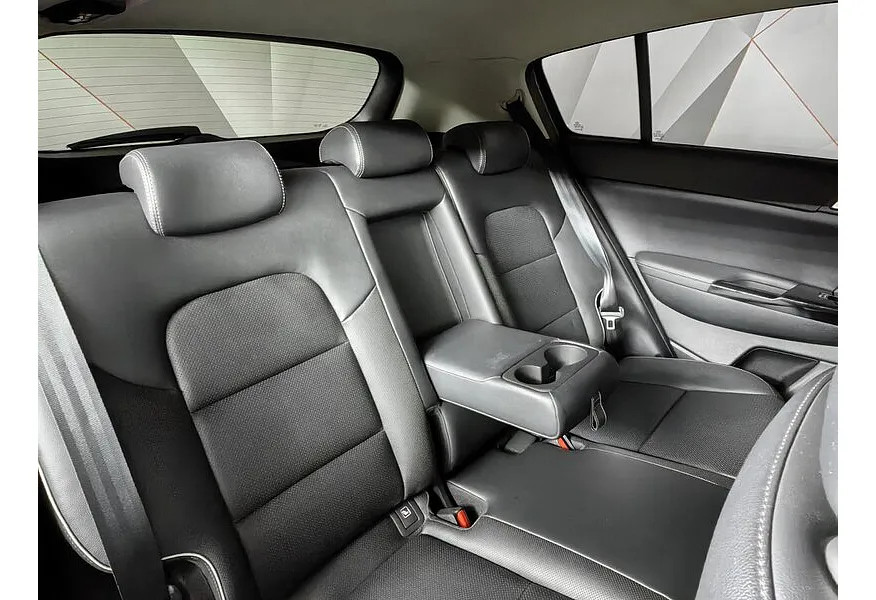 Kia Sportage 2.0 MPI AT 4WD (150 л.с.) Luxe Черный в АВИЛОН. Слайд №17