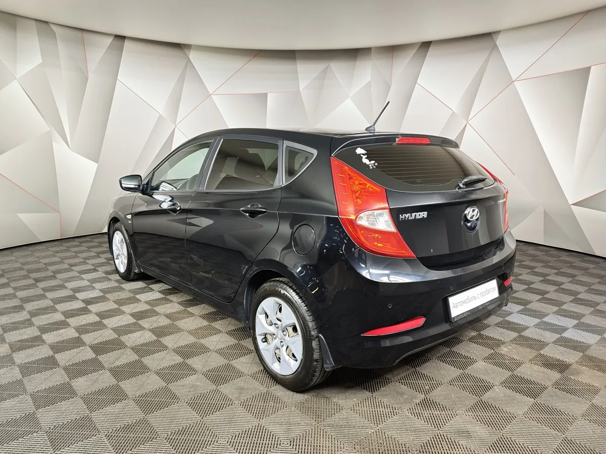 Hyundai Solaris 1.6 AT (123 л.с.) Comfort Черный в АВИЛОН. Слайд №4