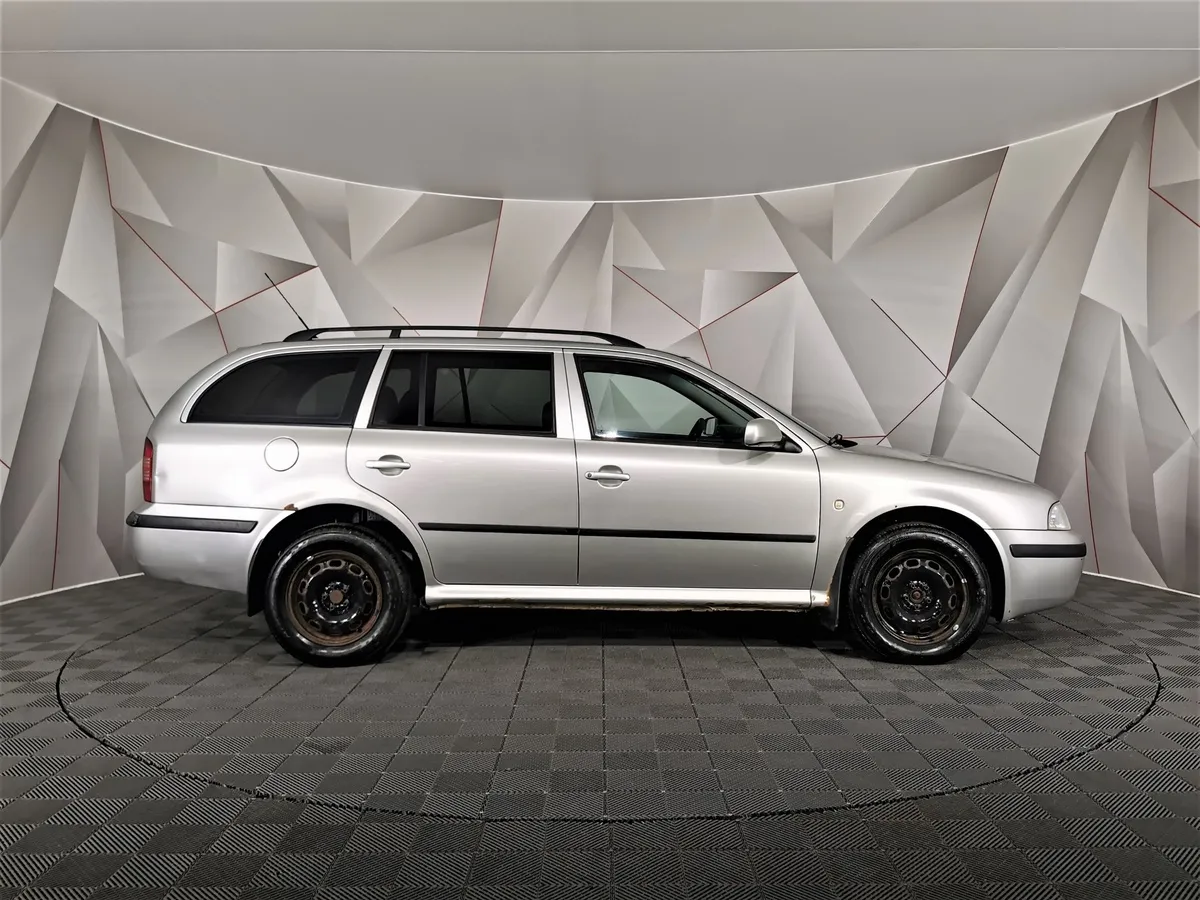 Skoda Octavia 1.6 MT (102 л.с.) Серебристый в АВИЛОН. Слайд №6