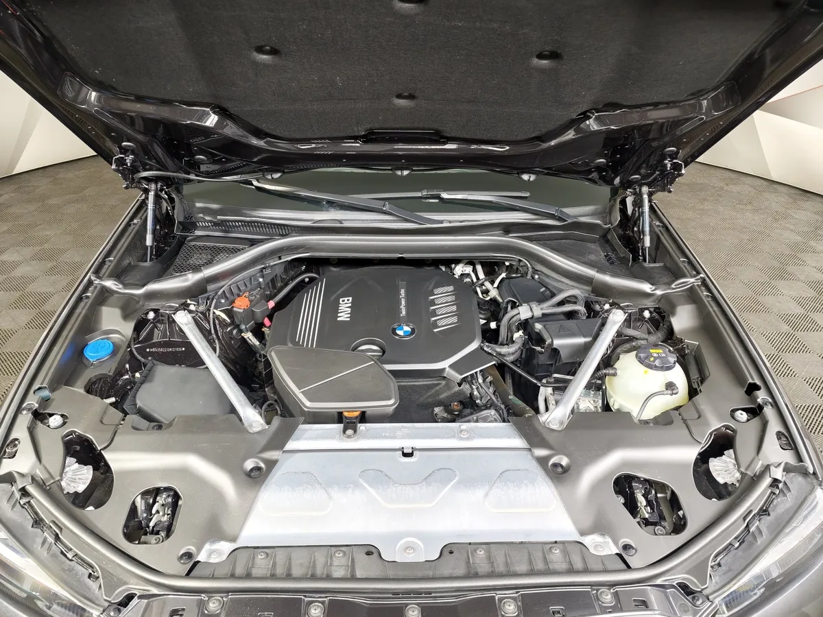 BMW X3 xDrive20d AT (190 л.с.) Lifestyle Серый в АВИЛОН. Слайд №10