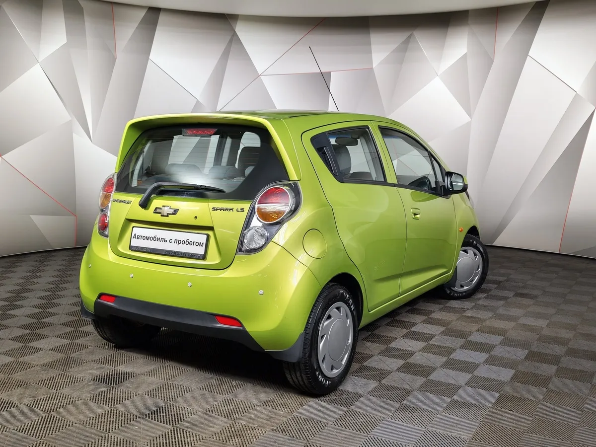 Chevrolet Spark 1.0 AT (68 л.с.) LS Зеленый в АВИЛОН. Слайд №2