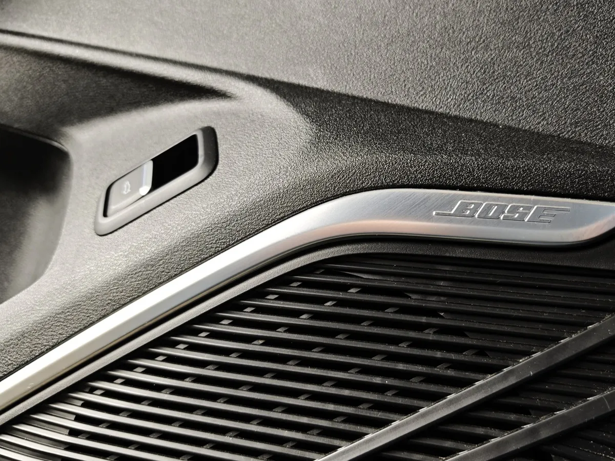 Geely Monjaro 2.0T 8AT 4WD (238 л.с.) Luxury Синий в АВИЛОН. Слайд №23