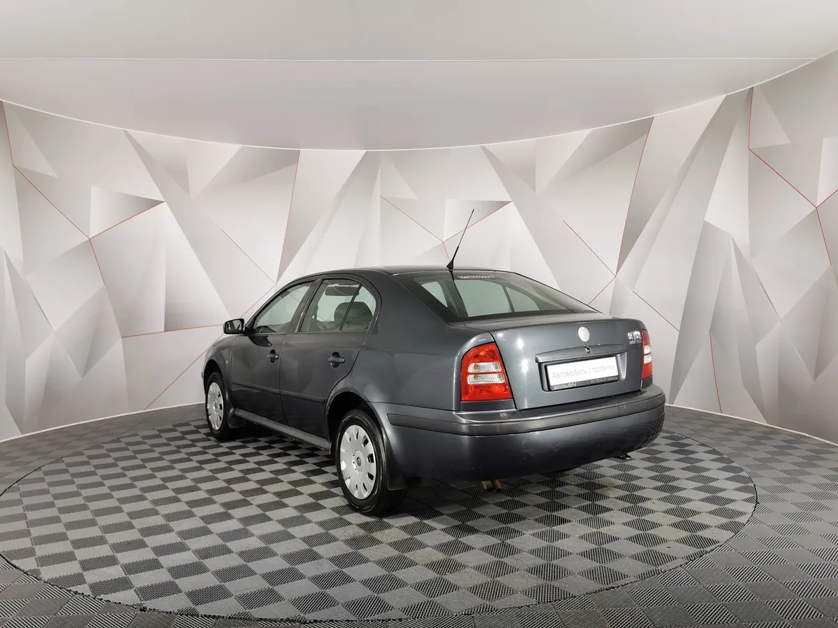 Skoda Octavia 1.4 MT (75 л.с.) Серый в АВИЛОН. Слайд №4