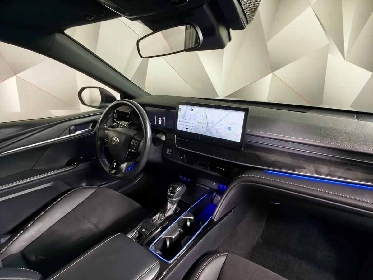 Toyota Camry 2.0 AT (173 л.с.) Sport Черный в АВИЛОН. Слайд №13