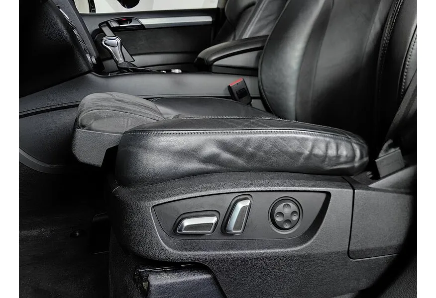 Audi Q7 3.0 TDI tiptronic quattro (245 л.с.) Черный в АВИЛОН. Слайд №15